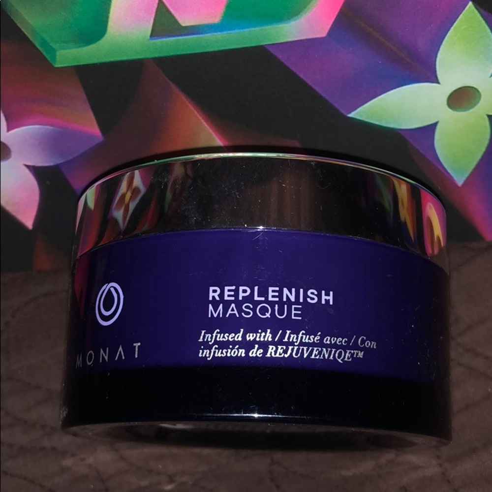 Monat replenish hair mask, sealed/new.